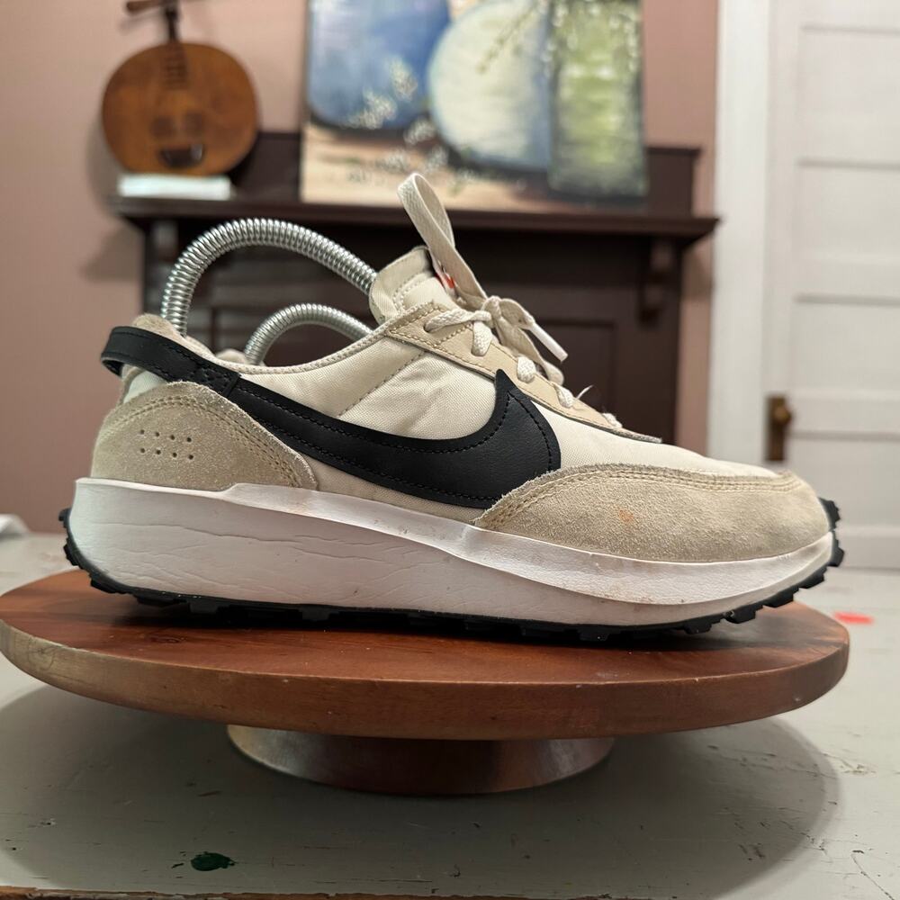 Nike Waffle Debut Womens Size 8.5 Tan Sneaker Shoes DH9523-102